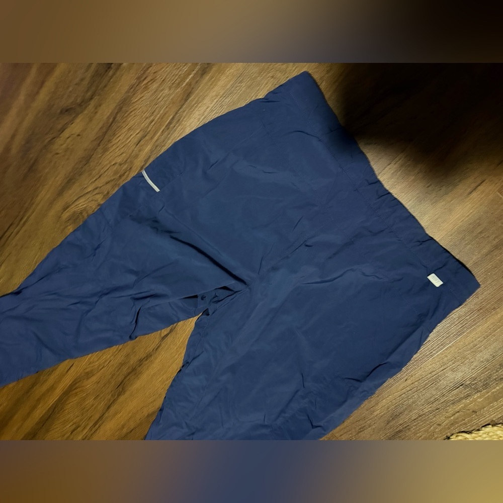 Nike Sportswear Style
Essentials Men's Unlined
Utility Pants (Navy/Sail) $120 - Picture 10 of 10
